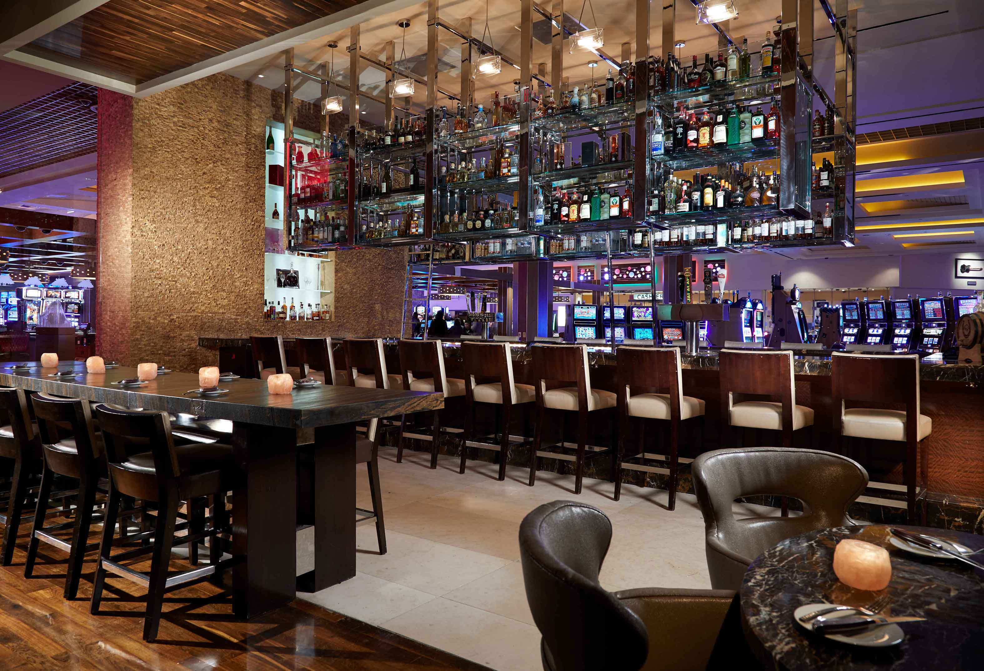 Council Oak Lounge