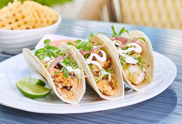 Pool Bar & Grill, Fish Tacos